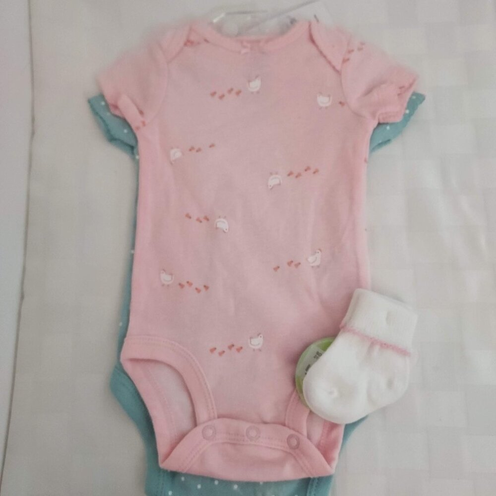 NWT Carter's 0-3 Month Body suits and Jefferies Socks